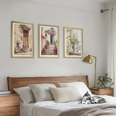 Conjunto de 3 quadros com moldura estampa ruas, flores e bicicletas