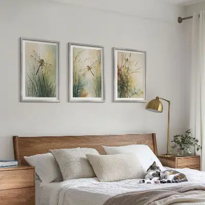 Conjunto de quadros moderno grama e libélula sobre a água