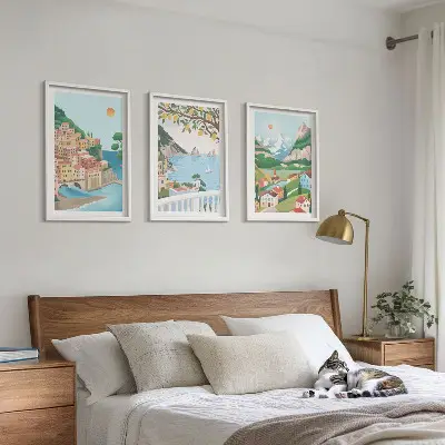 Conjunto de quadros decorativos modernos vistas de praia em tons pastel