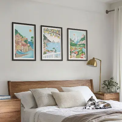 Conjunto de quadros decorativos modernos vistas de praia em tons pastel