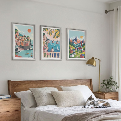 Conjunto de 3 quadros com moldura Montanhas e cidades coloridas