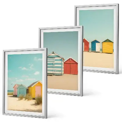 Conjunto de quadros para sala de estar com casas coloridas, praia e sol
