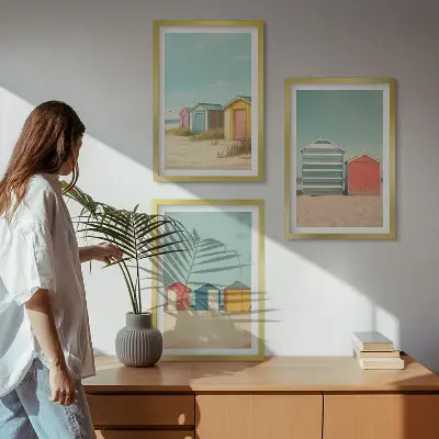 Composição de quadros moderna com casas coloridas na praia com sol