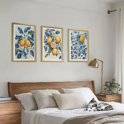 Conjunto de 3 quadros com moldura ramos de limão com folhas azuis