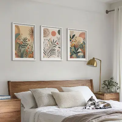 Composição de quadros moderna com motivos vegetais em cores suaves