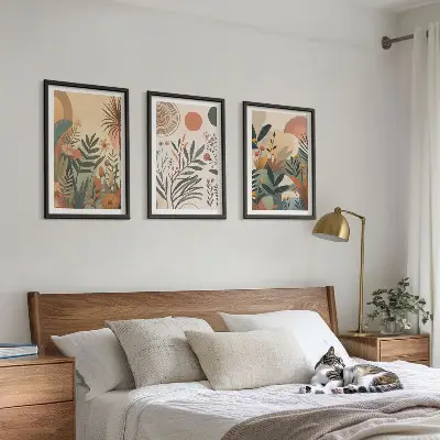 Composição de quadros moderna com motivos vegetais em cores suaves