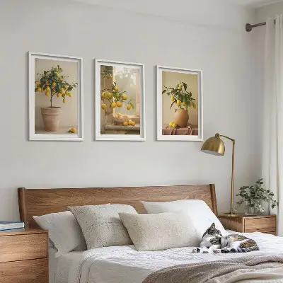 Conjunto de quadros com limoeiros em vasos estilo moderno