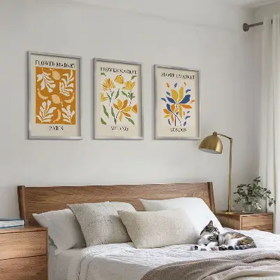 Composição de quadros moderna com cartazes de estilo floral Paris Milão Londres