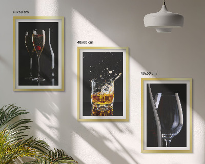 Conjunto de 3 quadros com moldura Taças de vinho e uísque sobre um fundo preto