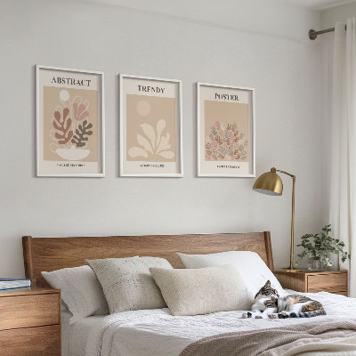 Conjunto de 3 quadros com moldura Motivos vegetais em tons de bege e marrom.