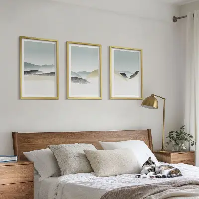 Composição de quadros moderna com montanhas minimalistas em tons pastel
