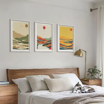 Conjunto de 3 quadros com moldura com padrões coloridos das montanhas estilo Japandi