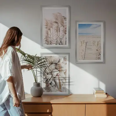 Composição de quadros moderna com conchas de praia e ervas marinhas