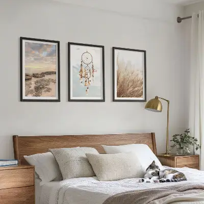 Conjunto de 3 quadros com moldura mar de nuvens com apanhador de sonhos e grama