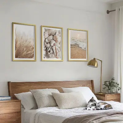 Conjunto de quadros para sala de estar com motivos de praia, conchas e ondas