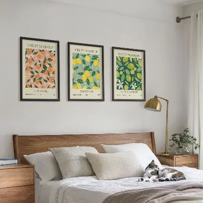 Conjunto de quadros para sala de estar com estampas de padrões florais cítricos e frutados