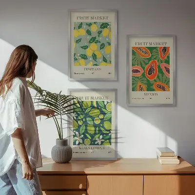 Conjunto de 3 quadros com moldura com padrões frutados de limão e mamão
