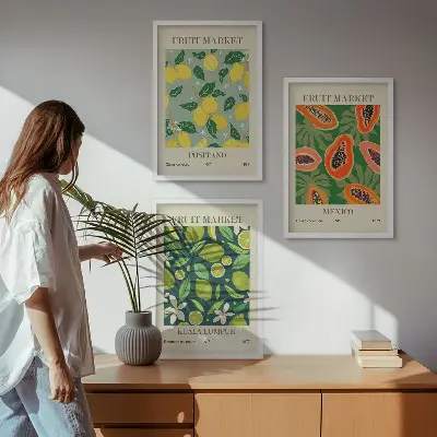 Conjunto de 3 quadros com moldura com padrões frutados de limão e mamão