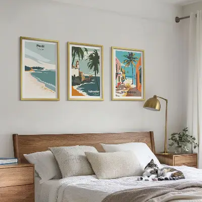 Conjunto de 3 quadros com moldura de praias tropicais e palmeiras