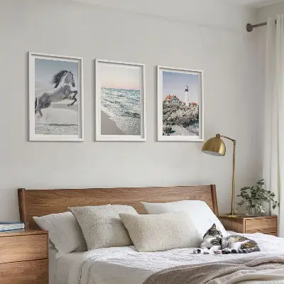 Conjunto de quadros decorativos para sala de estar com estampa de cavalos, praia, farol e ondas