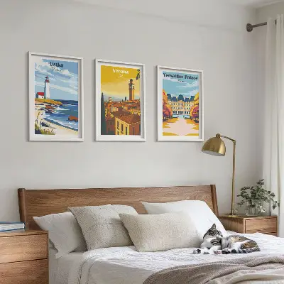 Conjunto de 3 quadros com moldura com vistas de cidades à beira-mar
