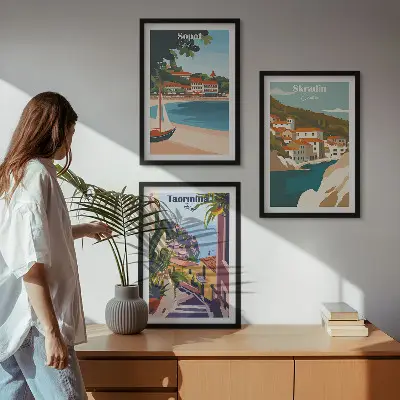 Conjunto de quadros para sala de estar com ilustrações de cidades litorâneas
