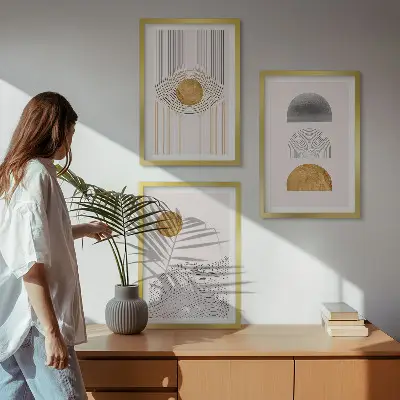 Composição de quadros moderna com formas abstratas em tons de bege e cinza