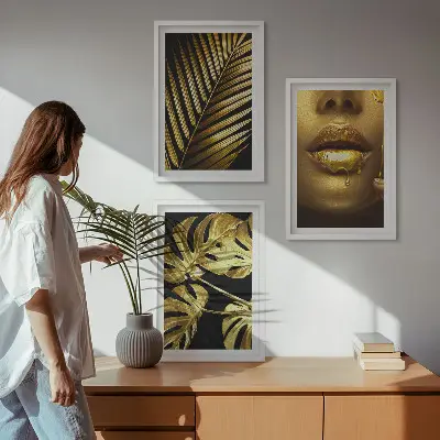 Conjunto de quadros decorativos modernos estampa de boca de mulher com folhagem de costela de adão