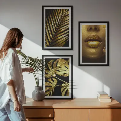 Conjunto de quadros decorativos modernos estampa de boca de mulher com folhagem de costela de adão