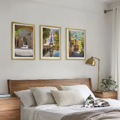 Conjunto de 3 quadros com moldura estampa de ruas com arquitetura Eiffel
