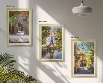 Conjunto de 3 quadros com moldura estampa de ruas com arquitetura Eiffel