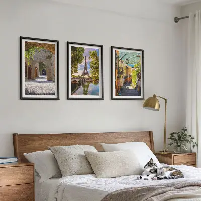 Conjunto de 3 quadros com moldura estampa de ruas com arquitetura Eiffel