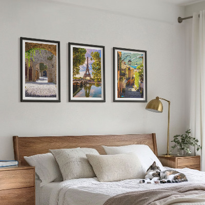 Conjunto de 3 quadros com moldura Ruas com arquitetura Eiffel