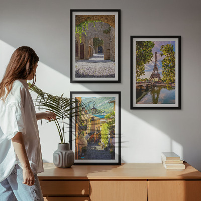 Conjunto de 3 quadros com moldura Ruas com arquitetura Eiffel
