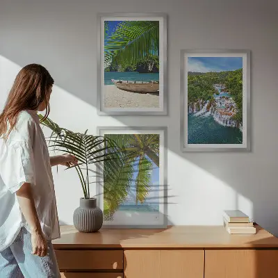 Composição de quadros moderna com temática de praias, barcos, cachoeiras e palmeiras