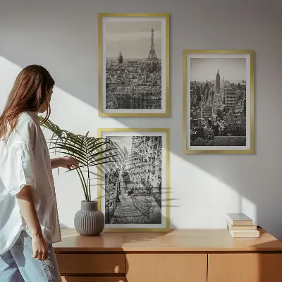 Conjunto de 3 quadros com moldura vistas de Paris e Nova York com escadas