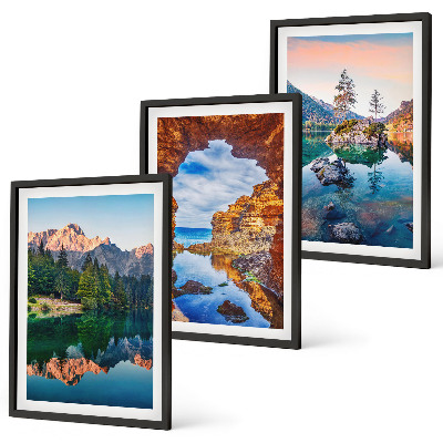 Composição de quadros moderna reflexos nas rochas dos lagos de montanha