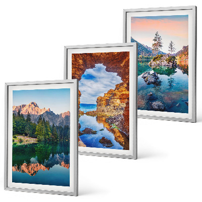 Composição de quadros moderna reflexos nas rochas dos lagos de montanha
