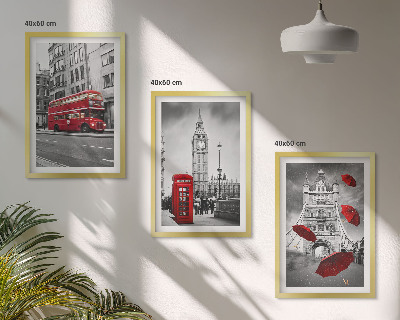 Conjunto de 3 quadros com moldura Detalhes em vermelho em Londres