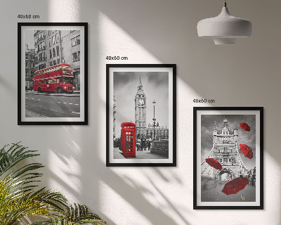 Conjunto de 3 quadros com moldura Detalhes em vermelho em Londres