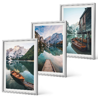 Conjunto de 3 quadros com moldura Lago, montanhas, barcos, chalé