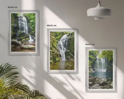 Conjunto de quadros para sala de estar com estampa de cachoeiras em meio à vegetação exuberante
