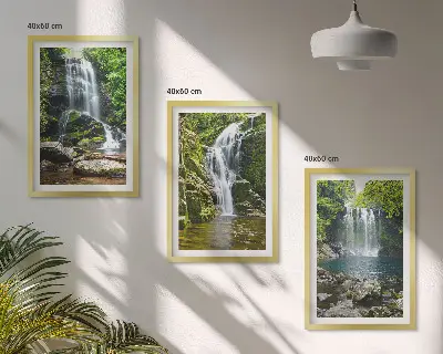 Conjunto de quadros para sala de estar com estampa de cachoeiras em meio à vegetação exuberante