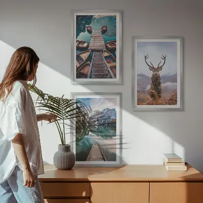 Conjunto de quadros para sala de estar com temática de barcos no lago, veados e montanhas