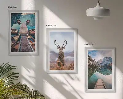 Conjunto de quadros para sala de estar com temática de barcos no lago, veados e montanhas
