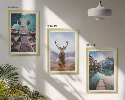 Conjunto de quadros para sala de estar com temática de barcos no lago, veados e montanhas