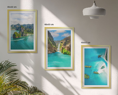 Conjunto de 3 quadros com moldura Ilhas tropicais com águas turquesas