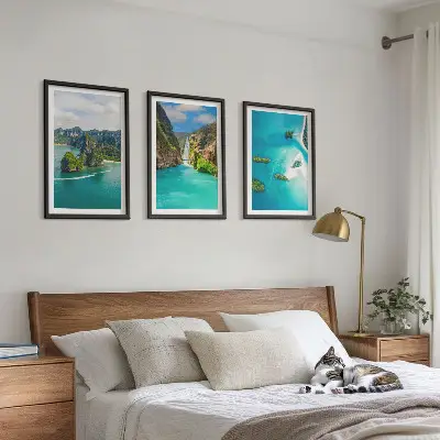 Conjunto de 3 quadros com moldura estampa ilhas tropicais com águas turquesas
