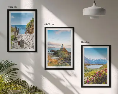 Conjunto de quadros para sala de estar com estampas de praia, farol, montanhas e flores
