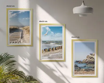 Conjunto de quadros decorativos modernos passarela de madeira na praia com penhascos